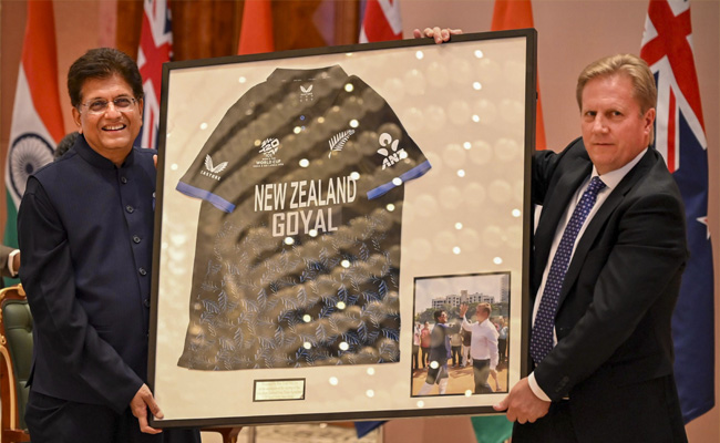 India never offers any duty concessions in dairy sector under FTAs: Goyal